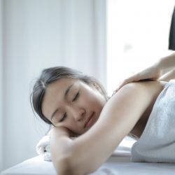 MASSAGE RELAXANT ÉNERGÉTIQUE