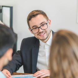 LE BIEN-ÊTRE ET LE COACHING DE LA PERSONNE PAR LE MODÈLE VAKOG